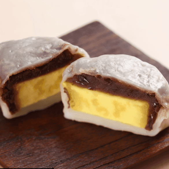 Mochi With Sweet Filling